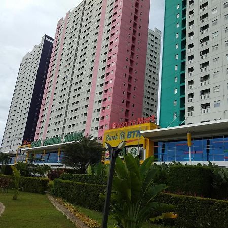 Apartment Comfy 2 Bedroom Nerine Giacarta Esterno foto